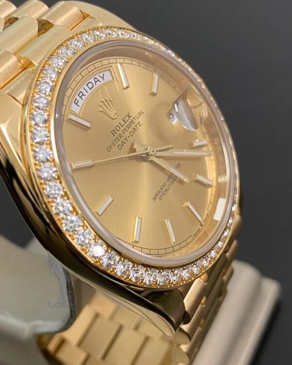 olex Yellow Gold Day-Date 40 - 2023 - Diamond-set Bezel - Champagne Dial - President Bracelet - 228348RBR *FULL SET* - Image 9