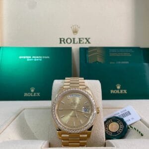 olex Yellow Gold Day-Date 40 - 2023 - Diamond-set Bezel - Champagne Dial - President Bracelet - 228348RBR *FULL SET*