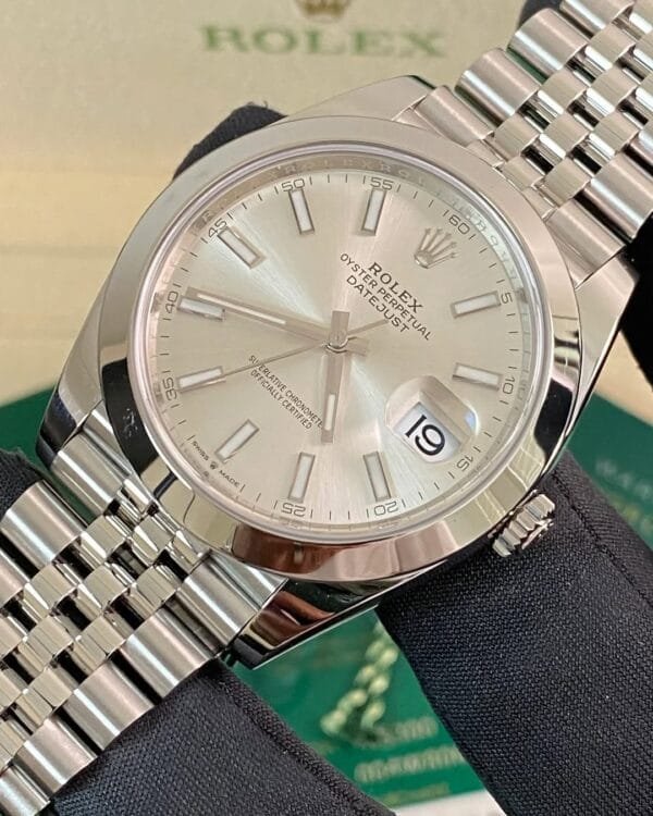 Rolex Steel Datejust 41 - 2021 - Smooth Bezel -Silver Index Dial - Jubilee Bracelet - 126300 *FULL SET* - Image 9