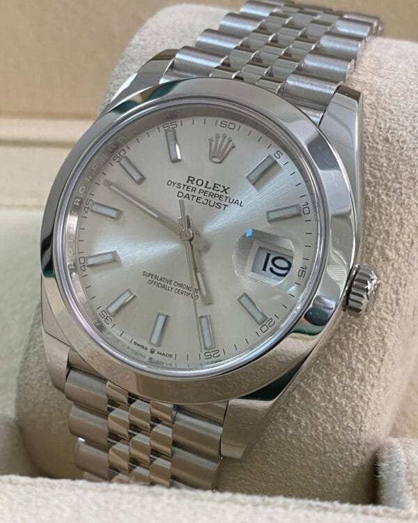 Rolex Steel Datejust 41 - 2021 - Smooth Bezel -Silver Index Dial - Jubilee Bracelet - 126300 *FULL SET* - Image 7