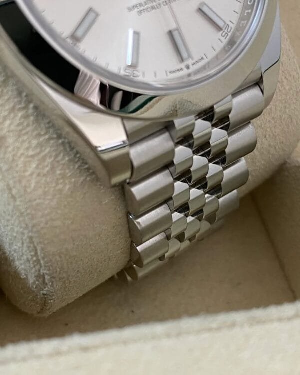 Rolex Steel Datejust 41 - 2021 - Smooth Bezel -Silver Index Dial - Jubilee Bracelet - 126300 *FULL SET* - Image 6