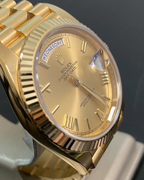 Rolex Yellow Gold Day-Date 40 - 2018 - Fluted Bezel - Champagne Roman Dial - President Bracelet - 228238 *FULL SET* - Image 10