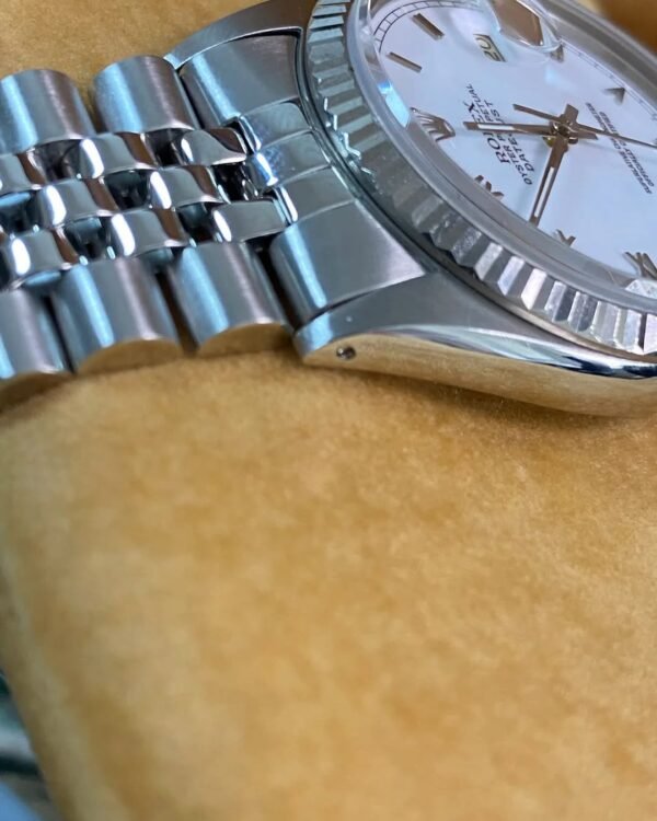 Rolex Steel Datejust 36 - 1978 - Fluted Bezel - White Roman Dial - Jubilee Bracelet - 16014 - Image 9