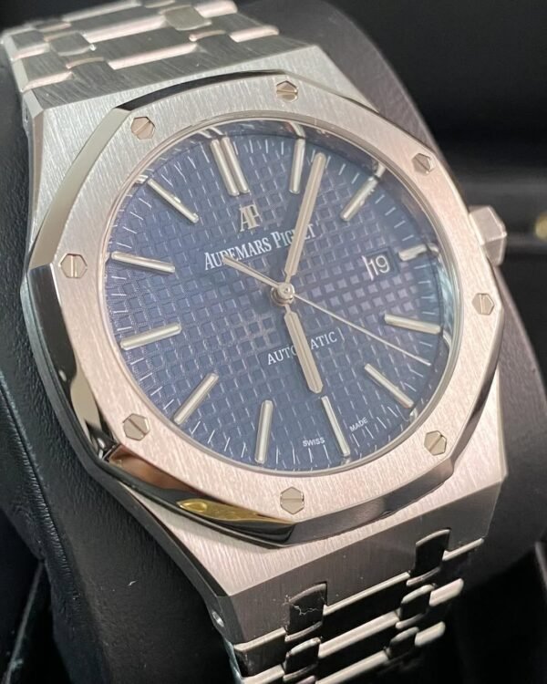 Audemars Piguet Royal Oak Self Winding - 2015 - Blue Dial - 15400ST *FULL SET* - Image 3
