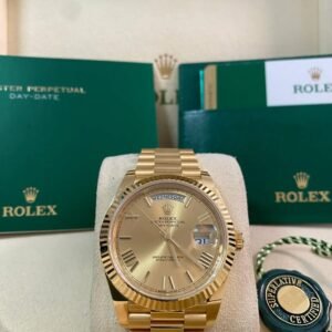 Rolex Yellow Gold Day-Date 40 - 2018 - Fluted Bezel - Champagne Roman Dial - President Bracelet - 228238 *FULL SET*