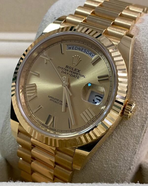 Rolex Yellow Gold Day-Date 40 - 2018 - Fluted Bezel - Champagne Roman Dial - President Bracelet - 228238 *FULL SET* - Image 6