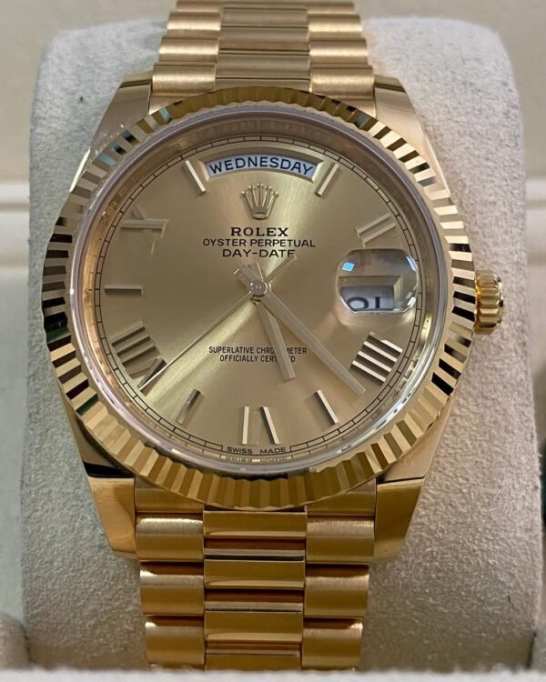 Rolex Yellow Gold Day-Date 40 - 2018 - Fluted Bezel - Champagne Roman Dial - President Bracelet - 228238 *FULL SET* - Image 5
