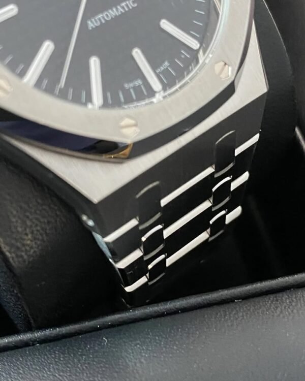 Audemars Piguet Royal Oak Self Winding - Black Dial - 15400ST *FULL SET* - Image 3