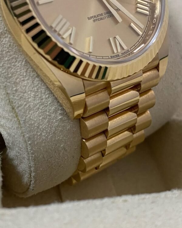 Rolex Yellow Gold Day-Date 40 - 2018 - Fluted Bezel - Champagne Roman Dial - President Bracelet - 228238 *FULL SET* - Image 3