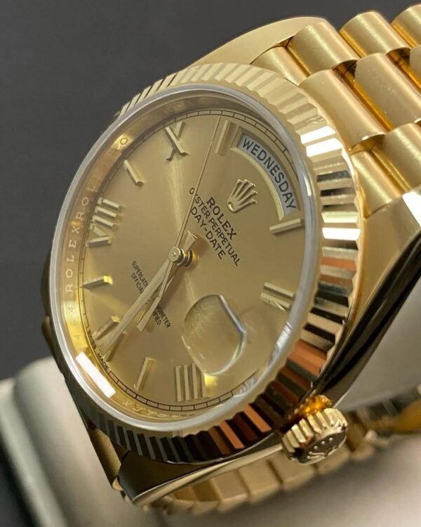 Rolex Yellow Gold Day-Date 40 - 2018 - Fluted Bezel - Champagne Roman Dial - President Bracelet - 228238 *FULL SET* - Image 11