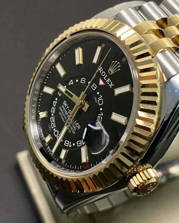 Rolex Yellow Gold Rolesor Sky-Dweller - 2025 - Black Dial - Jubilee Bracelet - 336933 *FULL SET* - Image 4