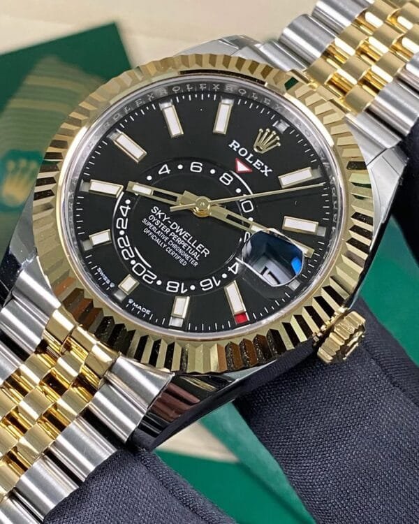 Rolex Yellow Gold Rolesor Sky-Dweller - 2025 - Black Dial - Jubilee Bracelet - 336933 *FULL SET* - Image 7