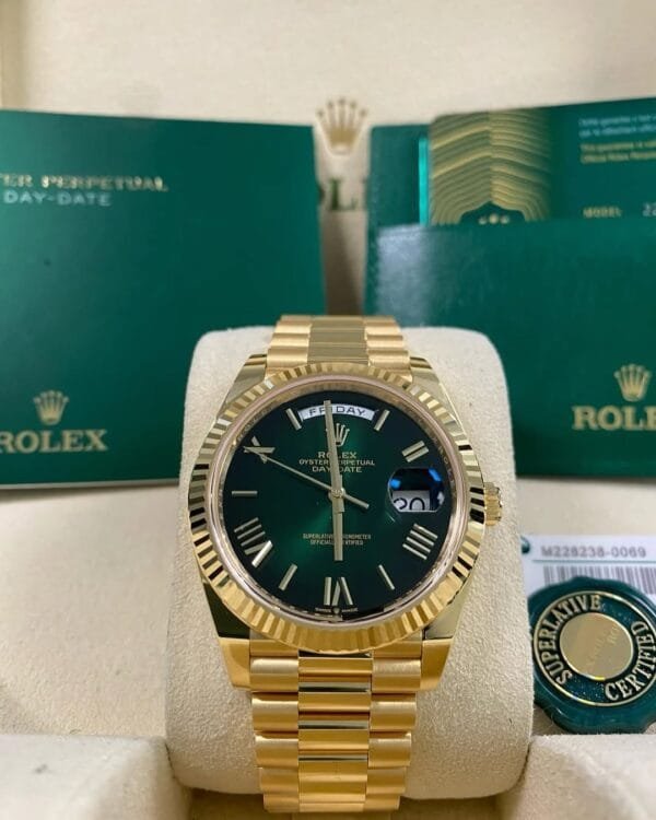 Rolex Yellow Gold Day-Date 40 - 2024 - Fluted Bezel - Green Ombre Dial - President Bracelet - 228238 *FULL SET*