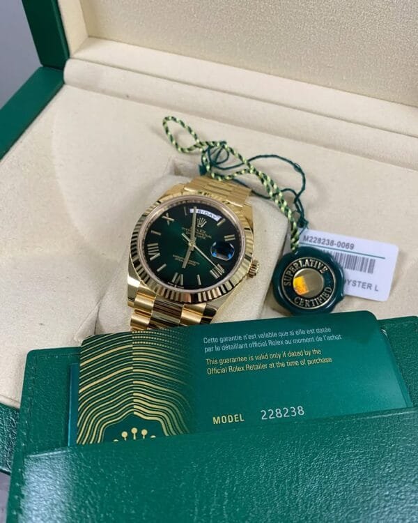 Rolex Yellow Gold Day-Date 40 - 2024 - Fluted Bezel - Green Ombre Dial - President Bracelet - 228238 *FULL SET* - Image 11