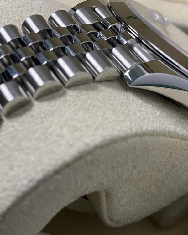 Rolex Steel Datejust 41 - 2025 - Smooth Bezel -White Index Dial - Jubilee Bracelet - 126300 *FULL SET* - Image 7