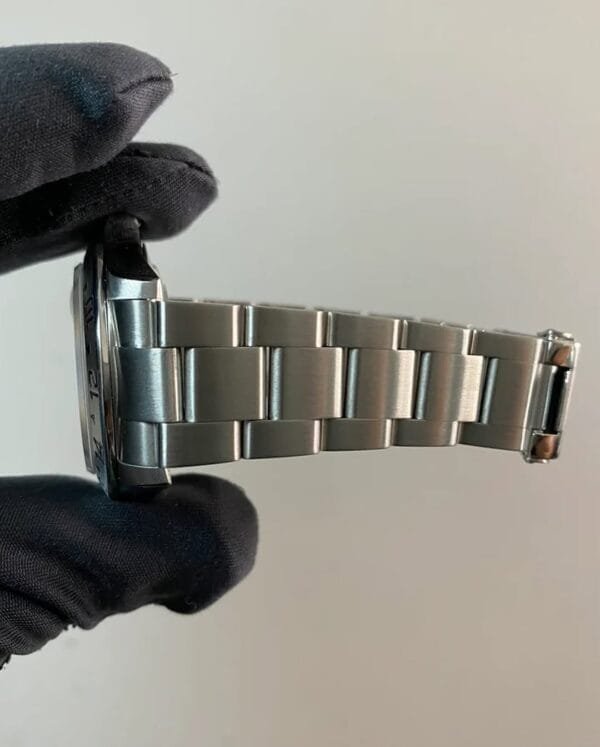 Rolex Steel Oyster Perpetual Explorer II - Z serial - “Polar” - No Holes Case - 16570 *FULL SET* - Image 5