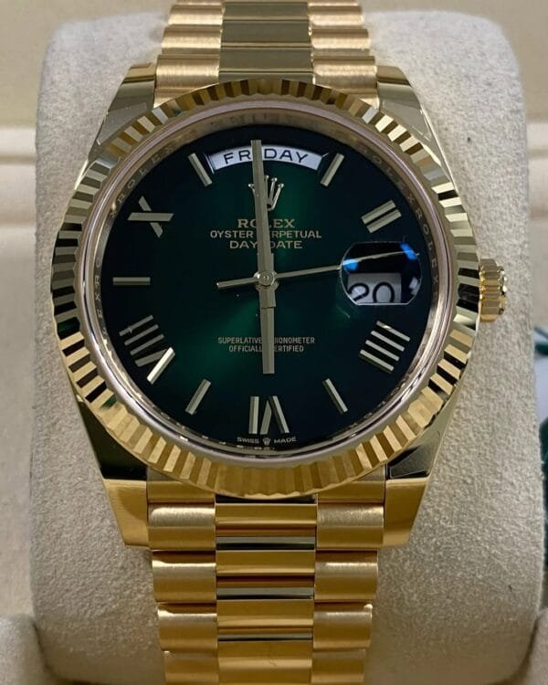 Rolex Yellow Gold Day-Date 40 - 2024 - Fluted Bezel - Green Ombre Dial - President Bracelet - 228238 *FULL SET* - Image 4