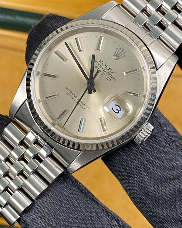 Rolex Steel Datejust 36 - R serial - Fluted Bezel - Silver Index Dial - Jubilee Bracelet - 16234 - Image 6