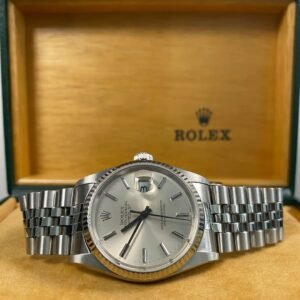 Rolex Steel Datejust 36 - R serial - Fluted Bezel - Silver Index Dial - Jubilee Bracelet - 16234