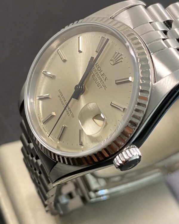Rolex Steel Datejust 36 - R serial - Fluted Bezel - Silver Index Dial - Jubilee Bracelet - 16234 - Image 5