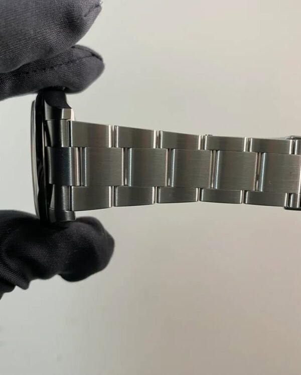 Rolex Oyster Perpetual 41 - 2023 - Domed Bezel - Turquoise Blue Celebration-Motif Dial - Oyster Bracelet - 124300 *FULL SET* - Image 11