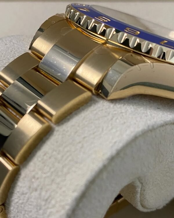 Rolex Yellow Gold Yacht-Master II - 2022 - White Dial - Blue Bezel - 116688 *FULL STICKERS* - Image 2