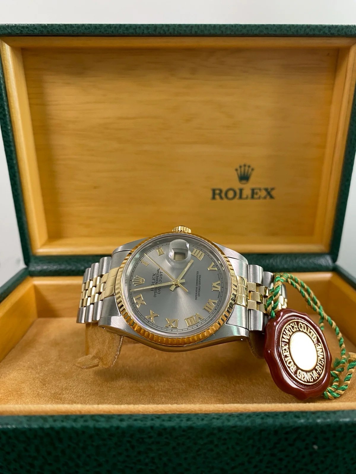 Rolex Steel & Yellow Gold Datejust 36 - 1991 - Rhodium Roman Dial - 16233