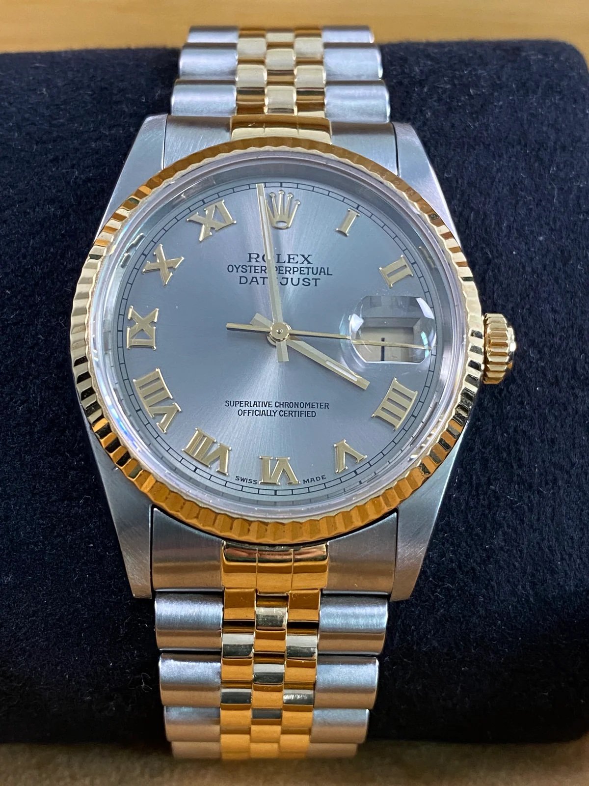 Rolex Steel & Yellow Gold Datejust 36 - 1991 - Rhodium Roman Dial - 16233 - Image 3